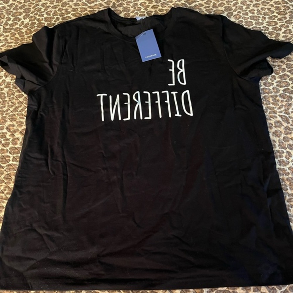 Be Different Black Graphic Shirt Sleeve Tee XL
